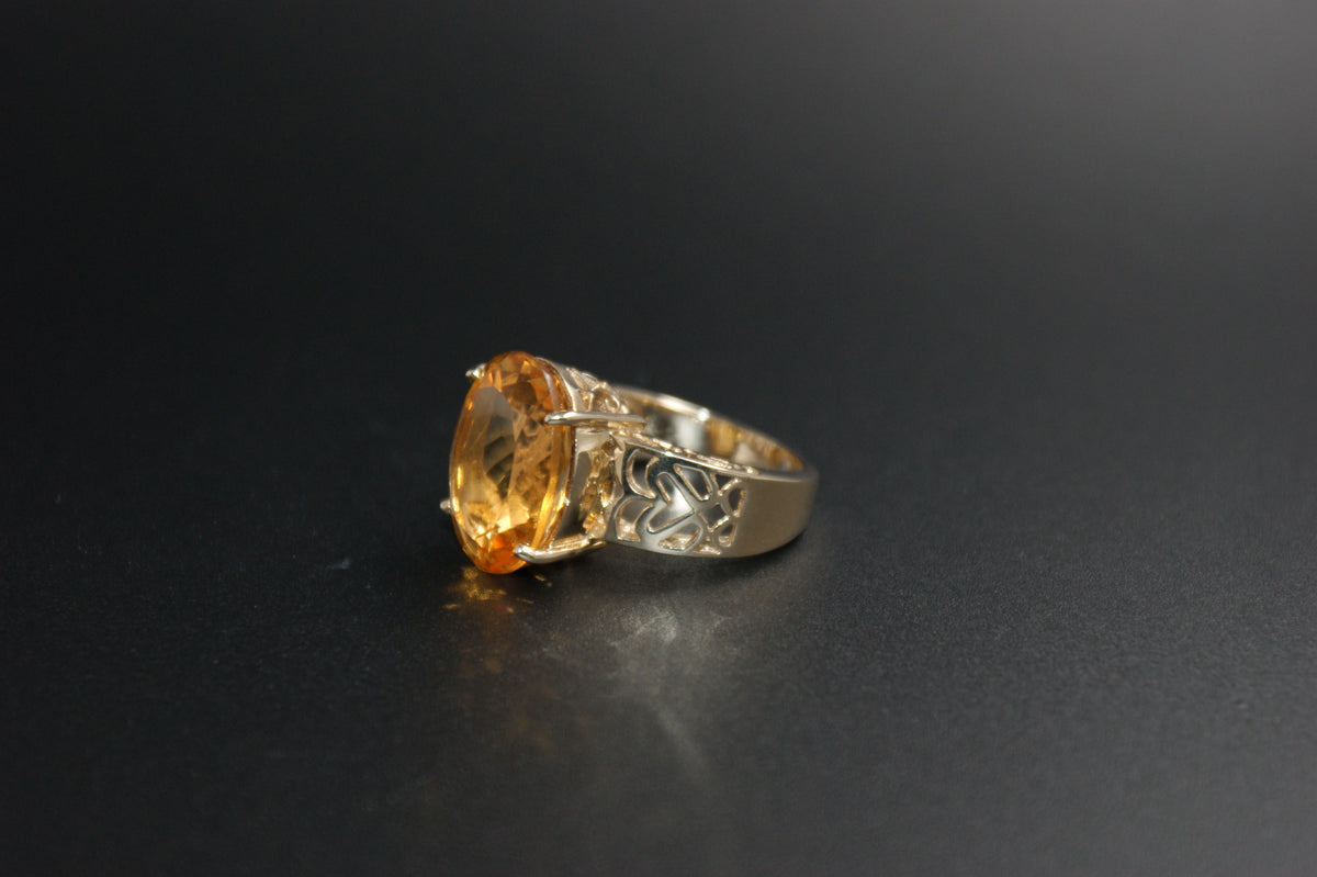 014-9ct Gold Oval Citrine Ring with Openwork Heart Shoulders