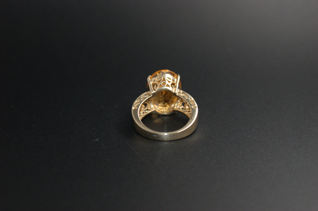 014-9ct Gold Oval Citrine Ring with Openwork Heart Shoulders