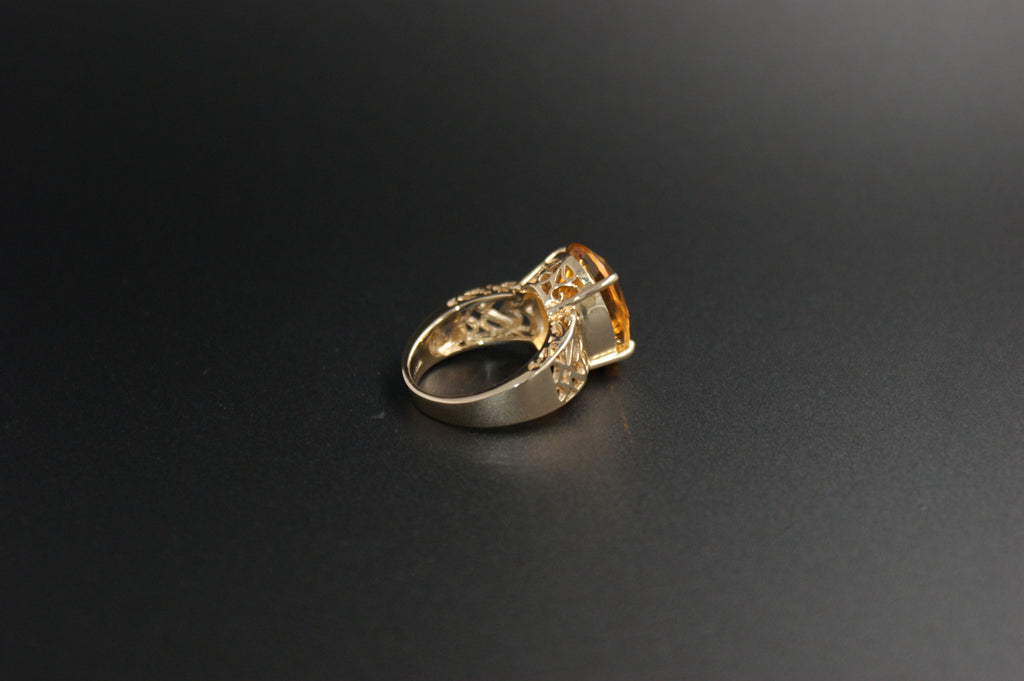 014-9ct Gold Oval Citrine Ring with Openwork Heart Shoulders