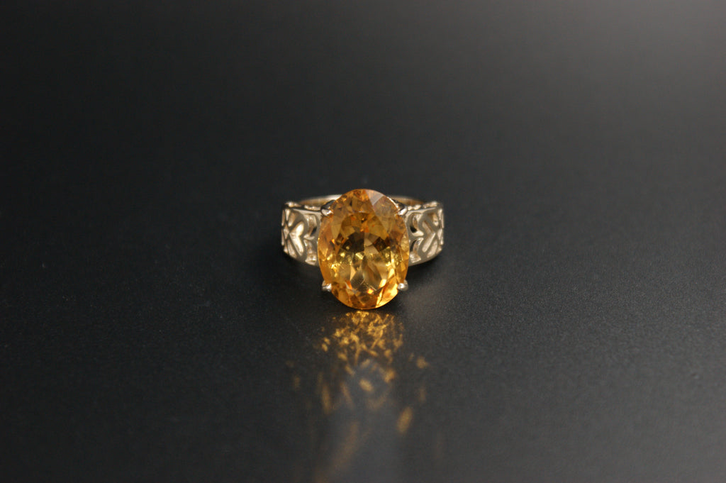 014-9ct Gold Oval Citrine Ring with Openwork Heart Shoulders