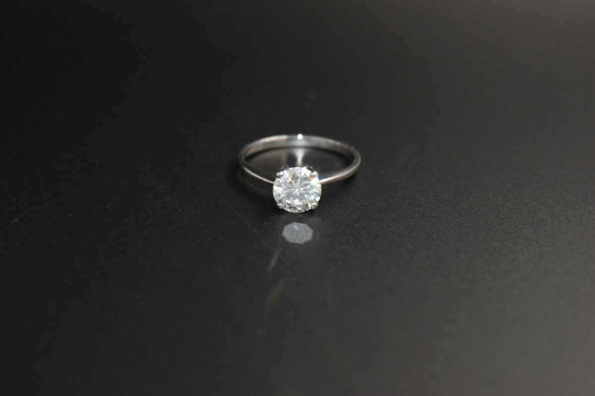 08-Platinum 1.5ct diamond ring