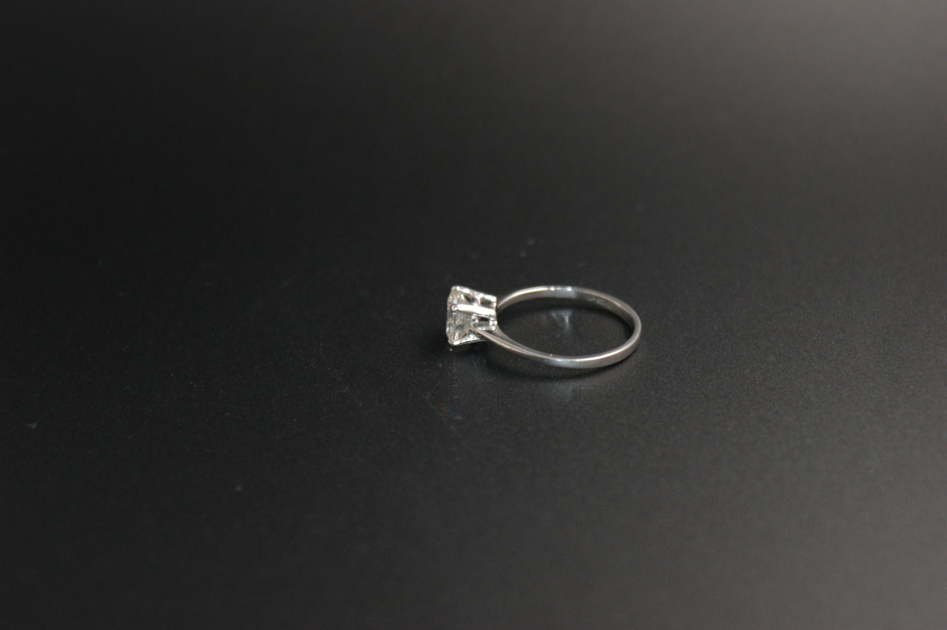 08-Platinum 1.5ct diamond ring