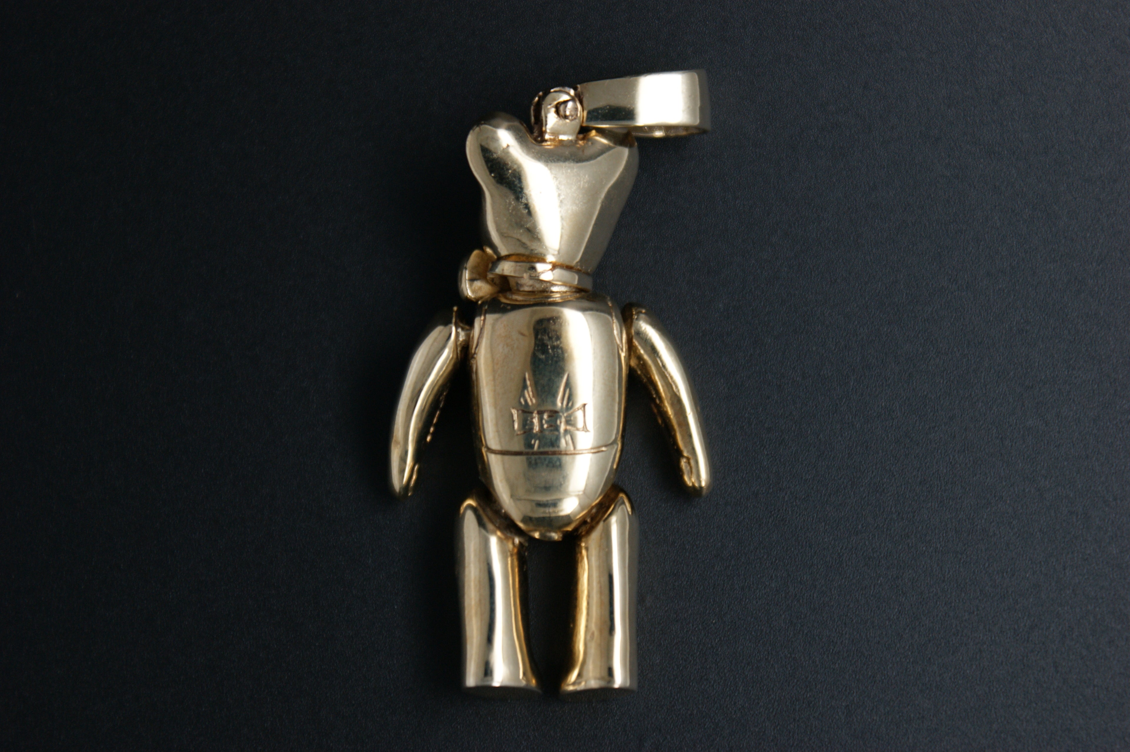 07-9ct teddy bear Pendant