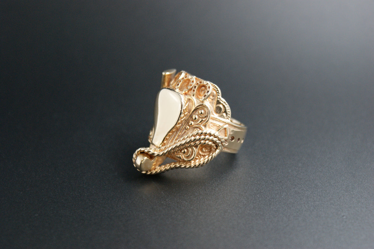 06-9ct Mexican Saddle Ring