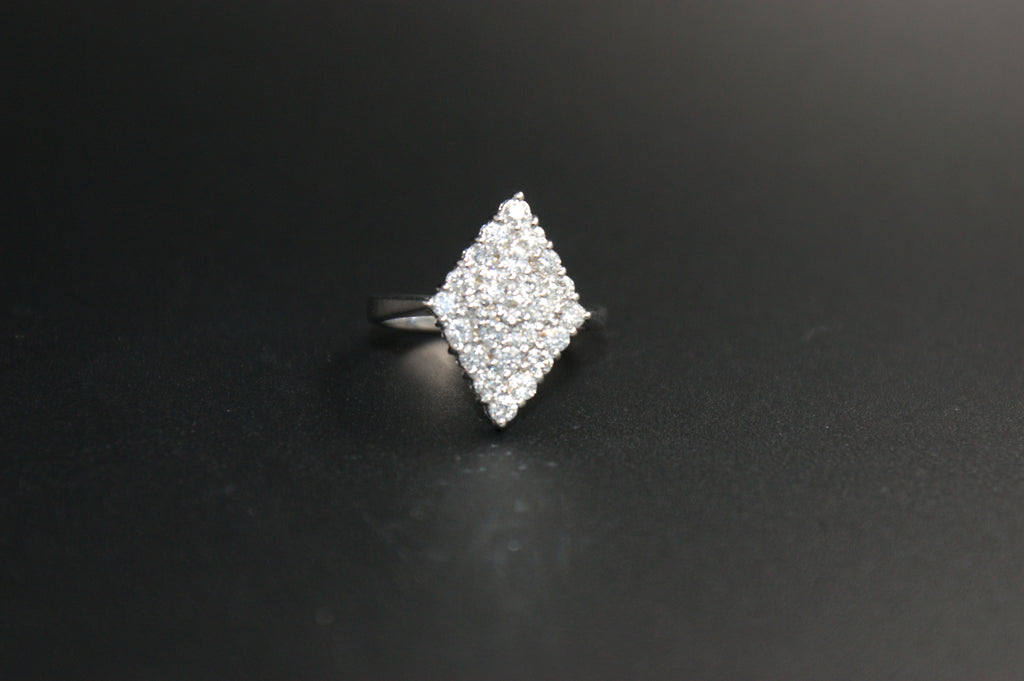 03-18ct White Gold 0.85ct Diamond Rhombus cluster Ring