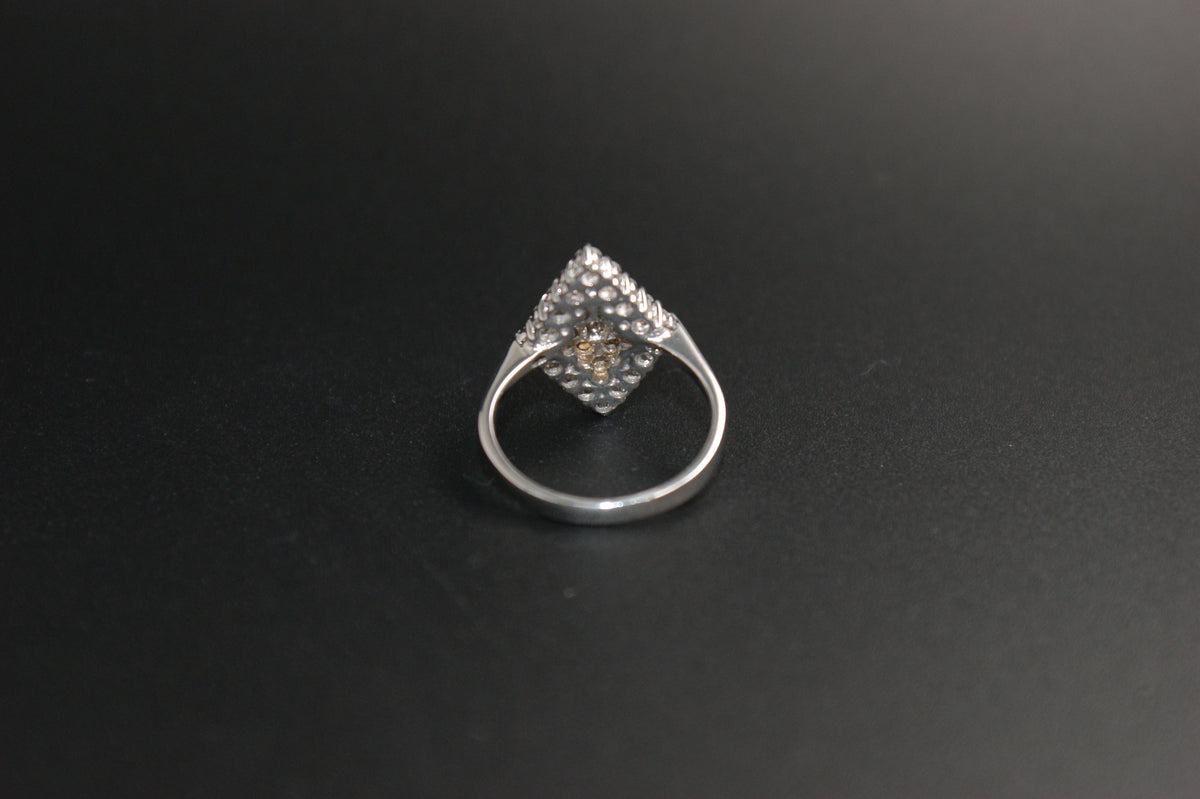 03-18ct White Gold 0.85ct Diamond Rhombus cluster Ring