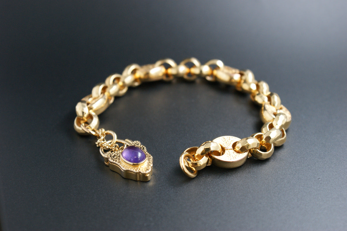 025-9ct Gold Engraved '' Button '' Link Bracelet with Amethyst Padlock Clasp