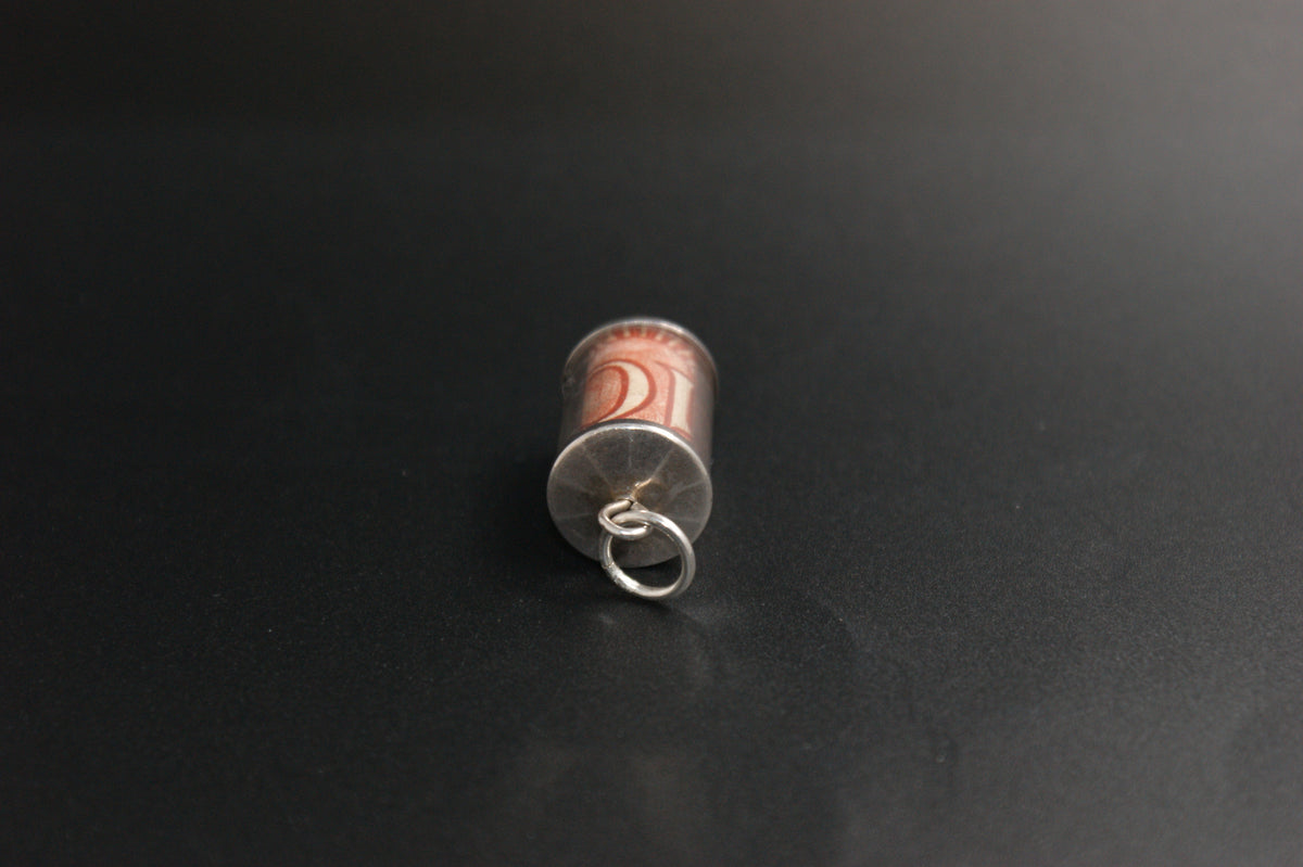 029- Silver Ten shilling note capsule charm