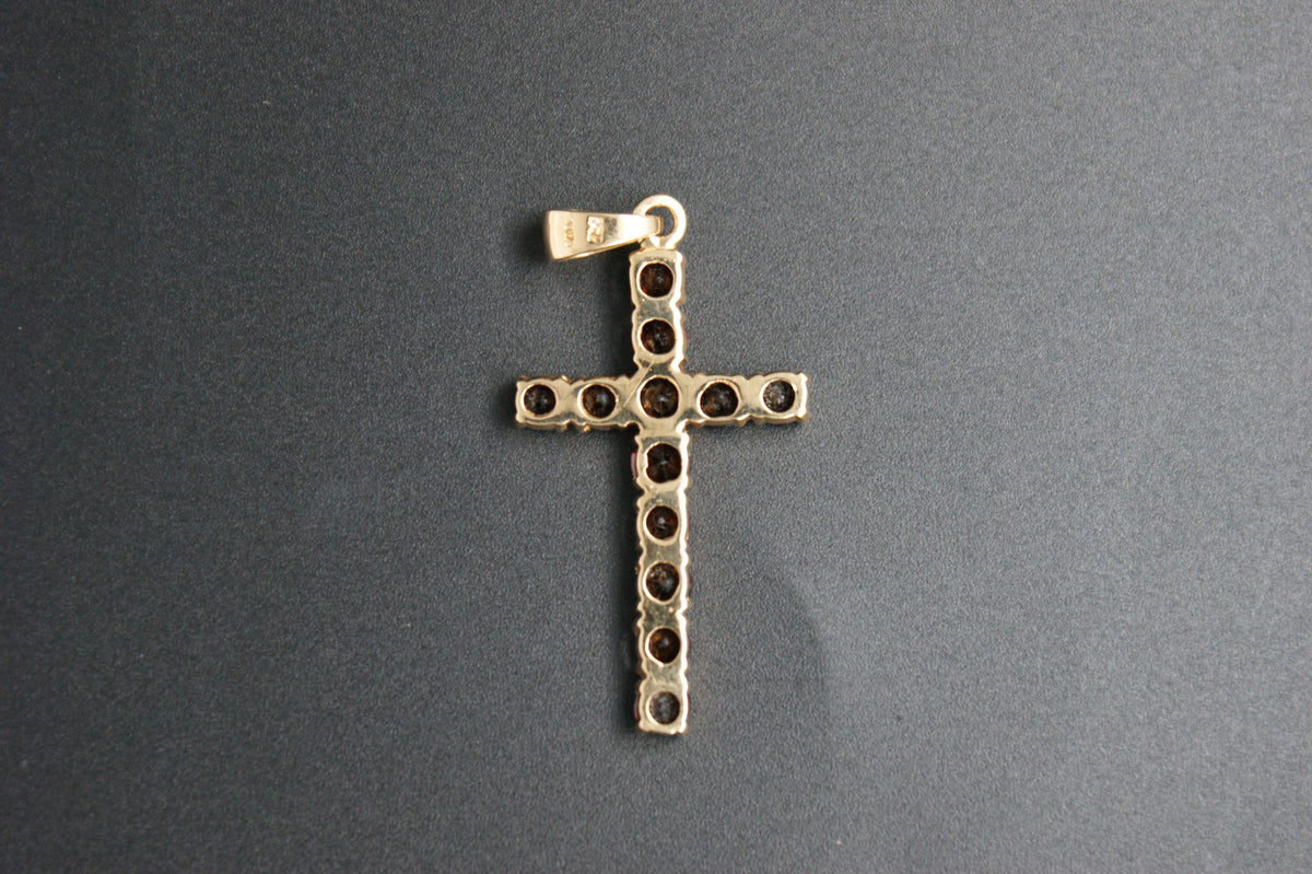 043- 18ct Gold Garnet Cross Pendant