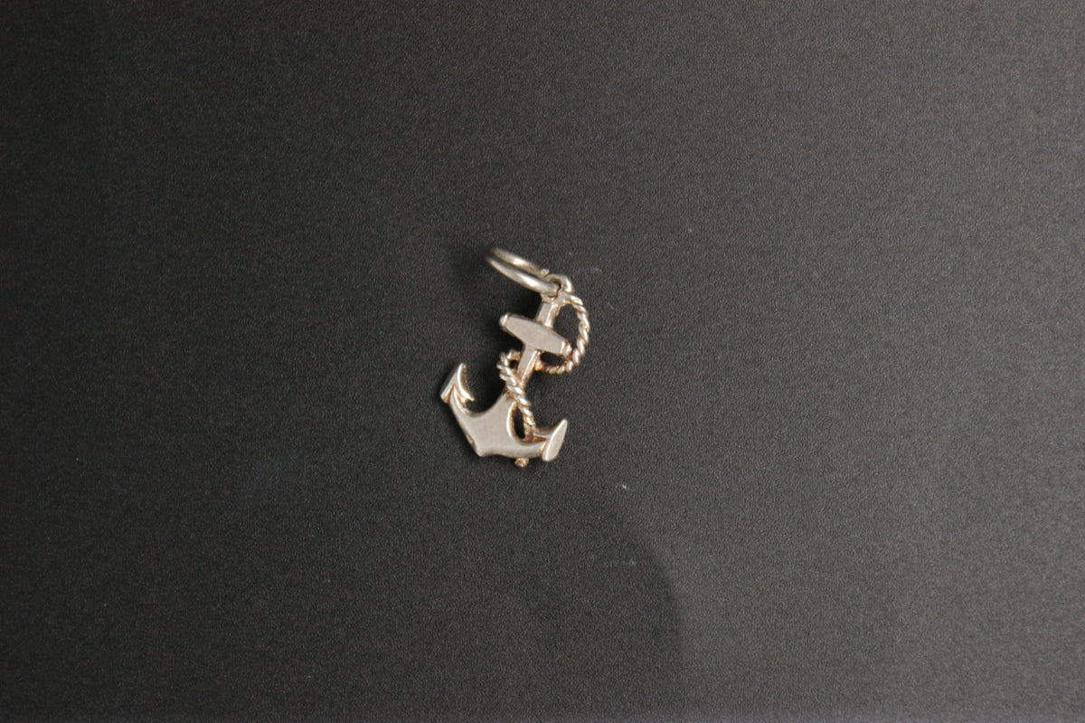 Silver Anchor Pendant