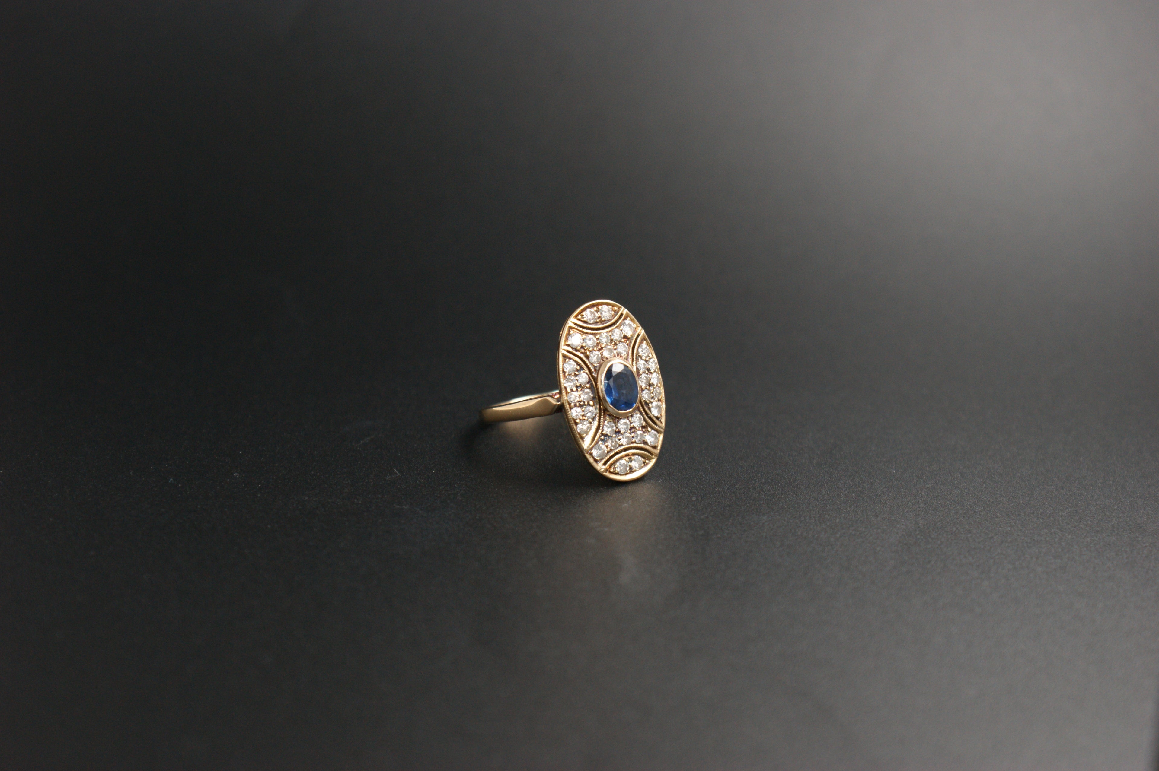 048-18ct Gold Sapphire & Diamond Art Deco Style Ring.