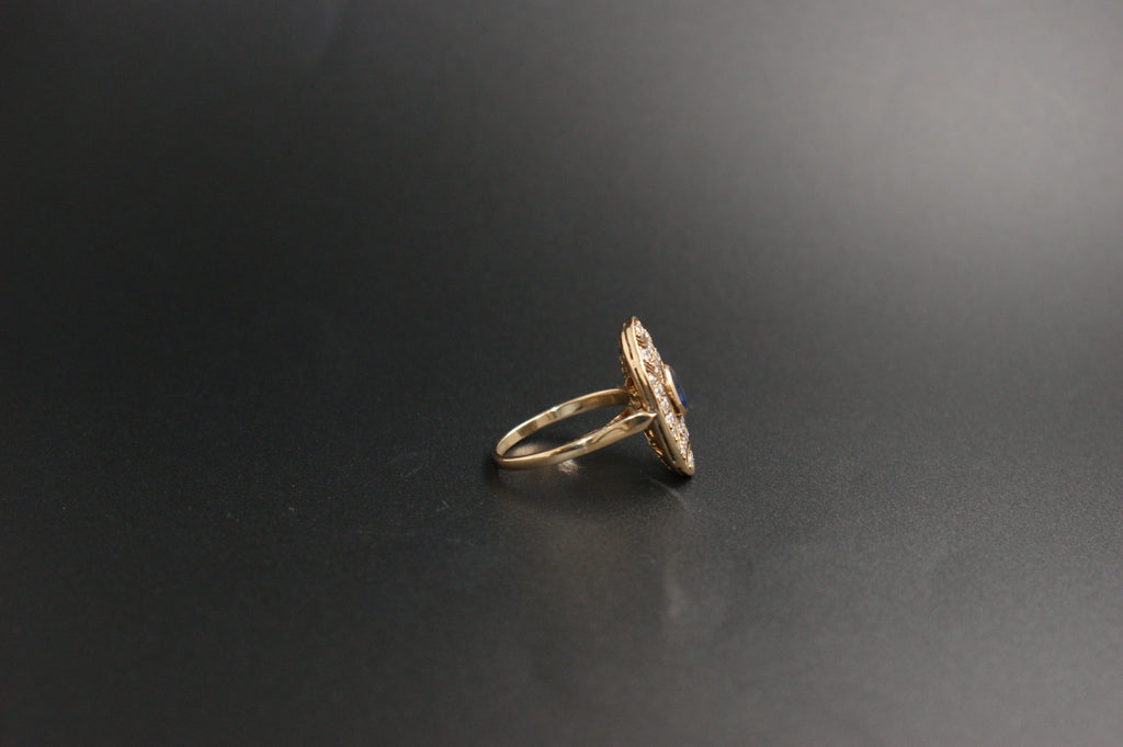048-18ct Gold Sapphire & Diamond Art Deco Style Ring.