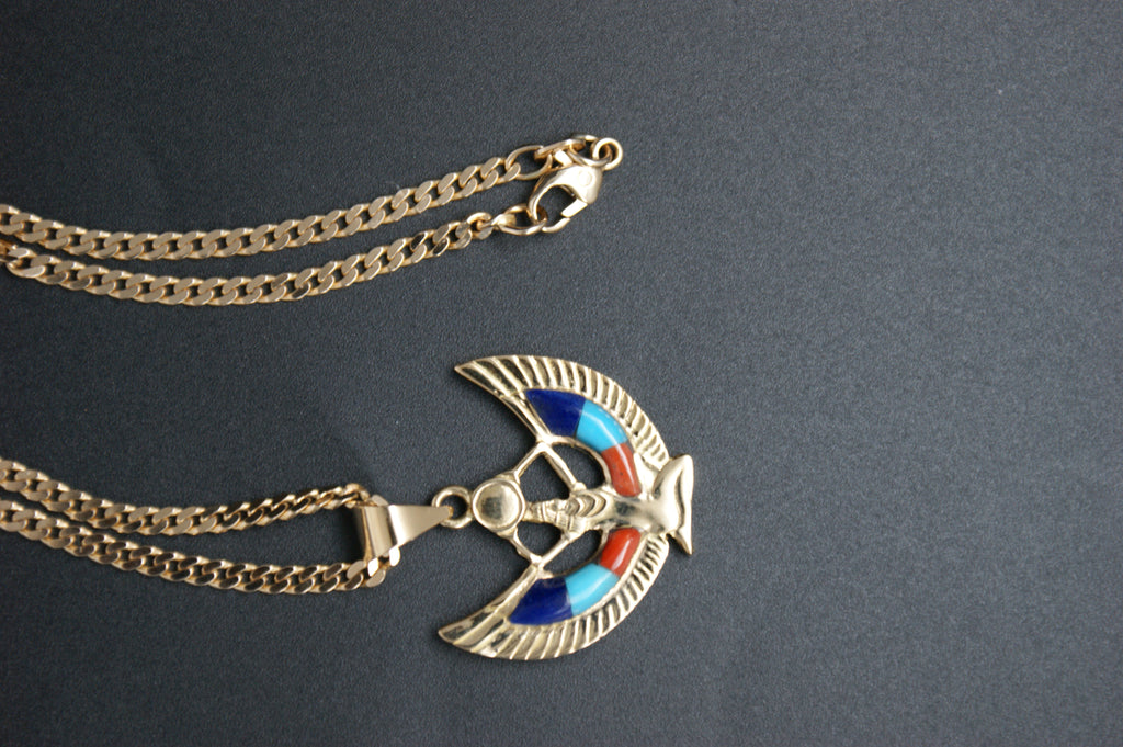 050- 14ct Gold Egyptian Goddess Isis Enamel Pendant & Chain Set