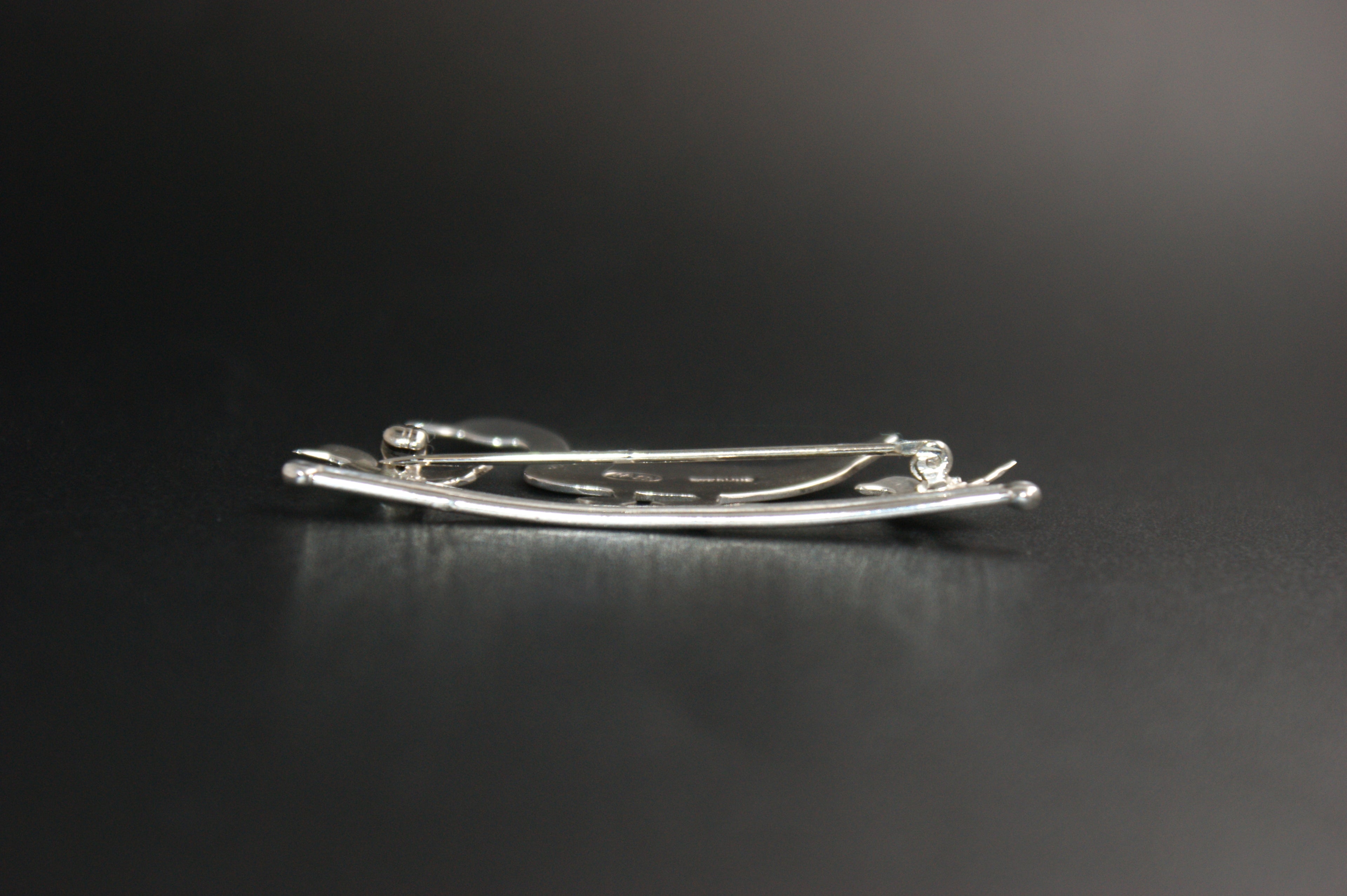 053- Sterling Silver Duck & Ducklings Bar Brooch