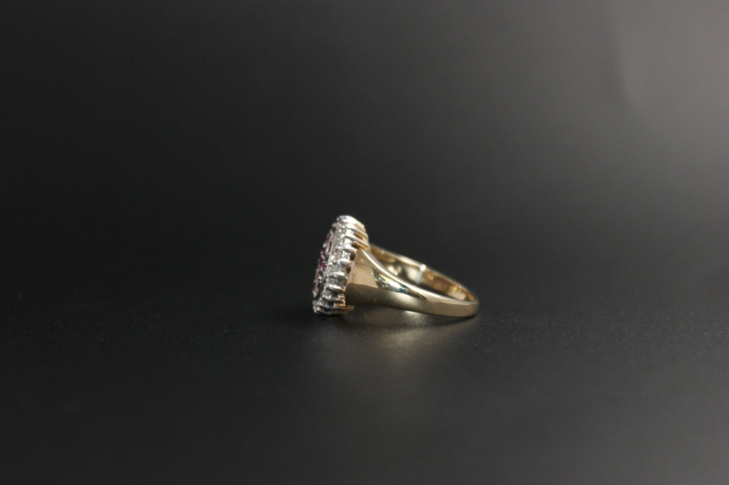 056- 18ct Ruby, Sapphire and diamond ring