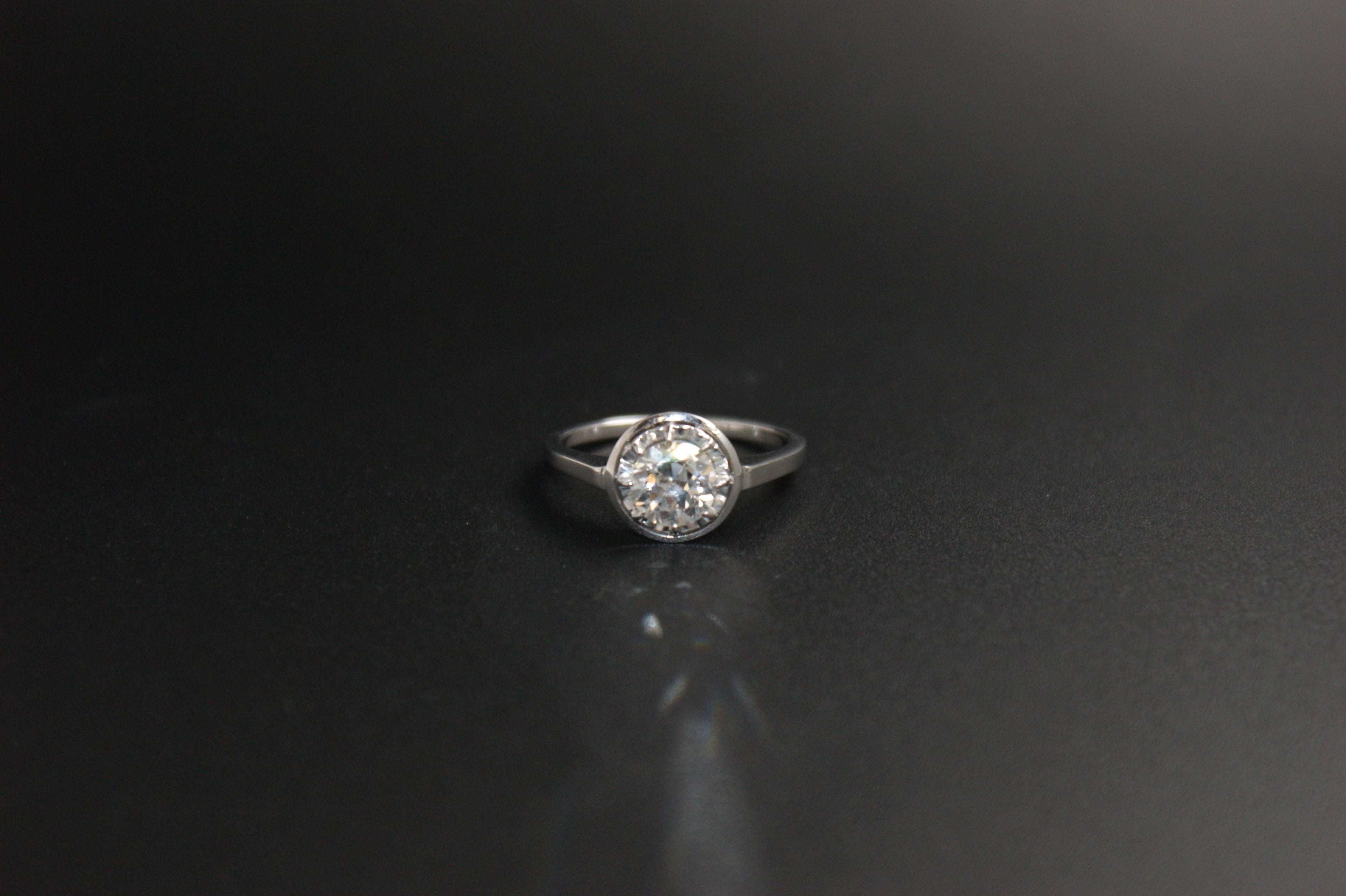 065- 18ct White Gold 1.00ct Solitaire Diamond Ring