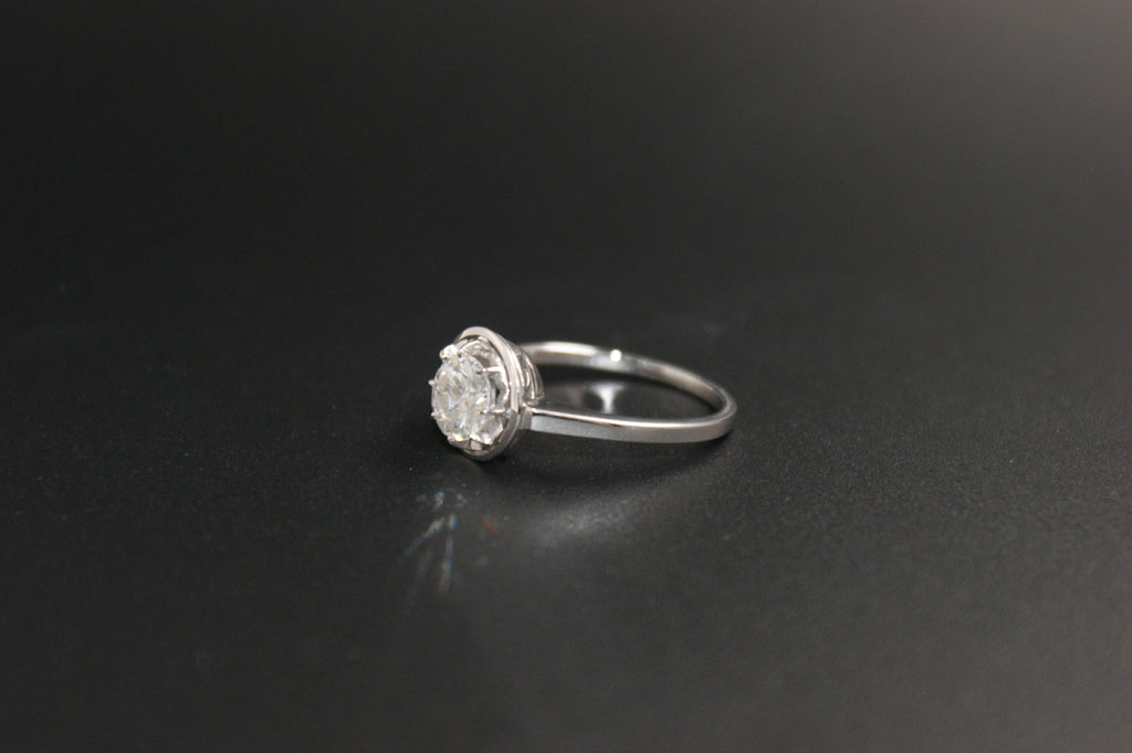 065- 18ct White Gold 1.00ct Solitaire Diamond Ring