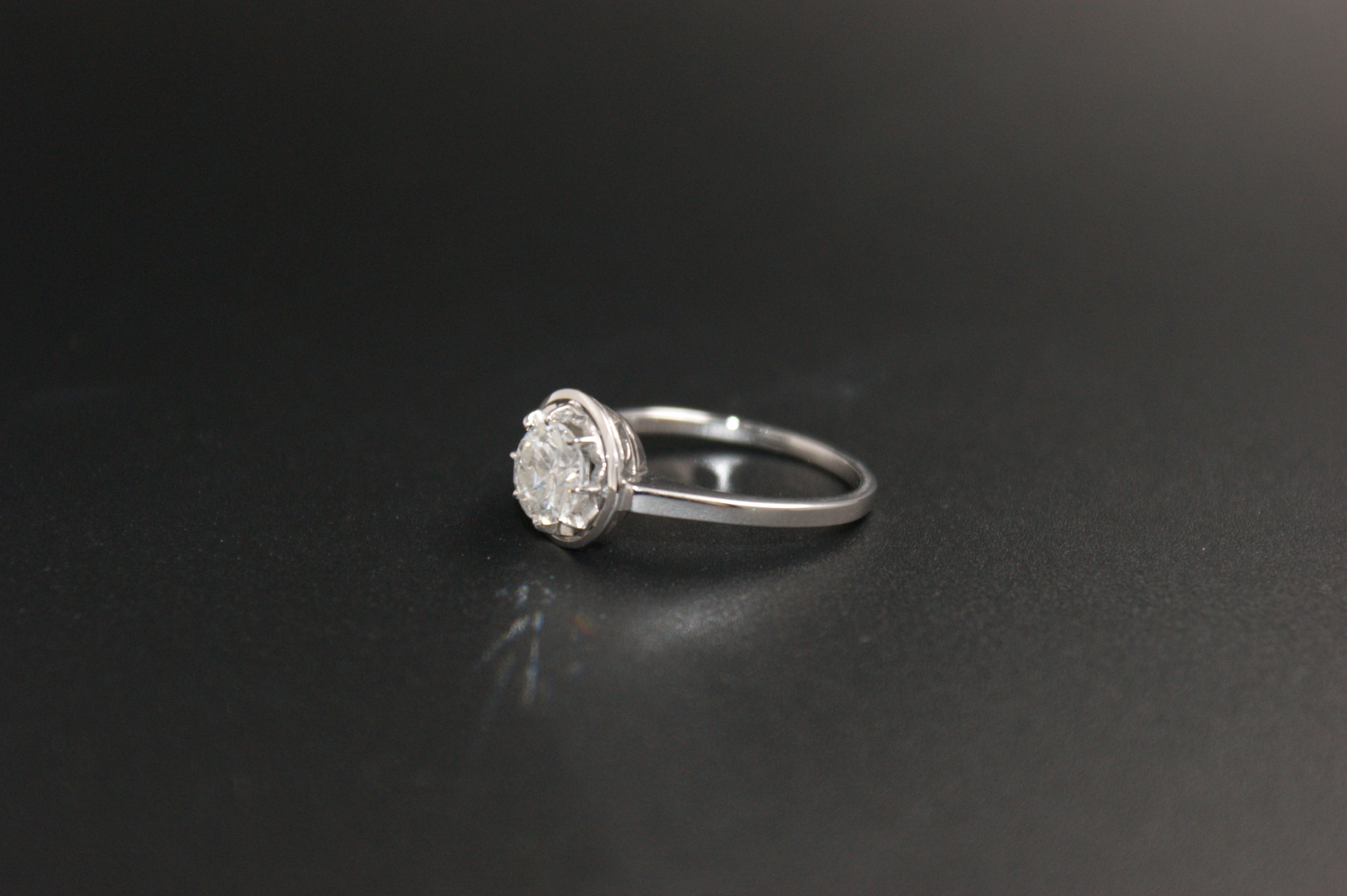 065- 18ct White Gold 1.00ct Solitaire Diamond Ring