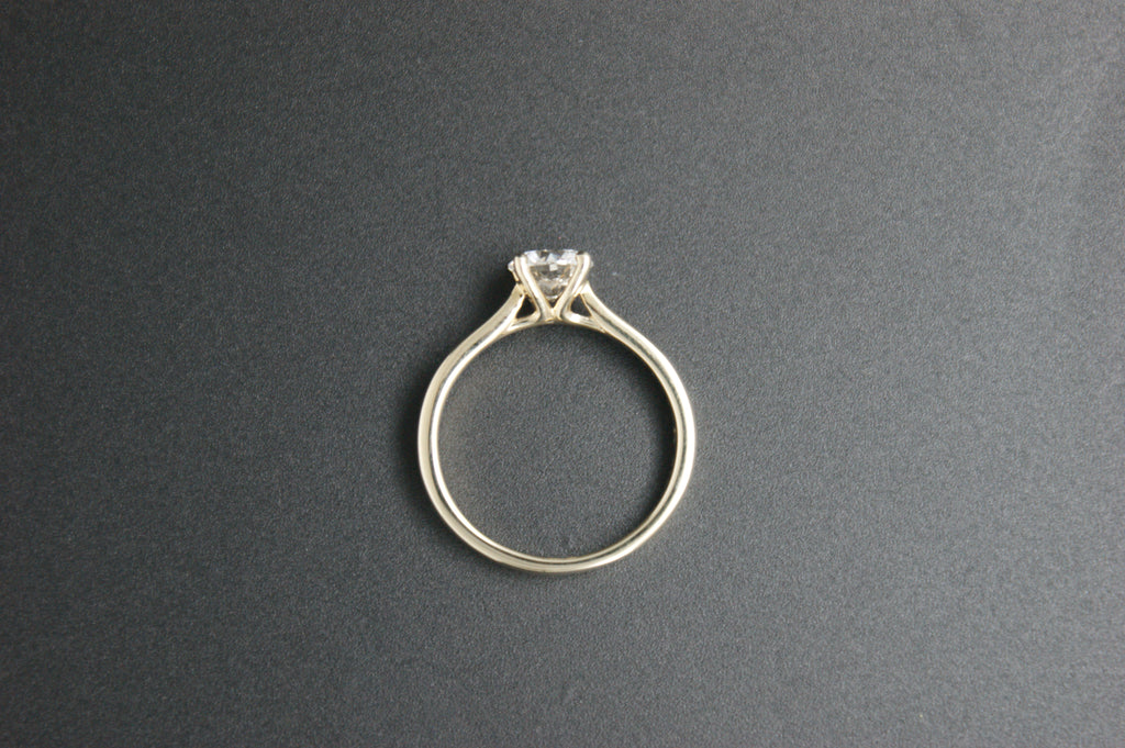 066-9ct Gold 1.00ct Lab-Grown Solitaire Diamond Ring