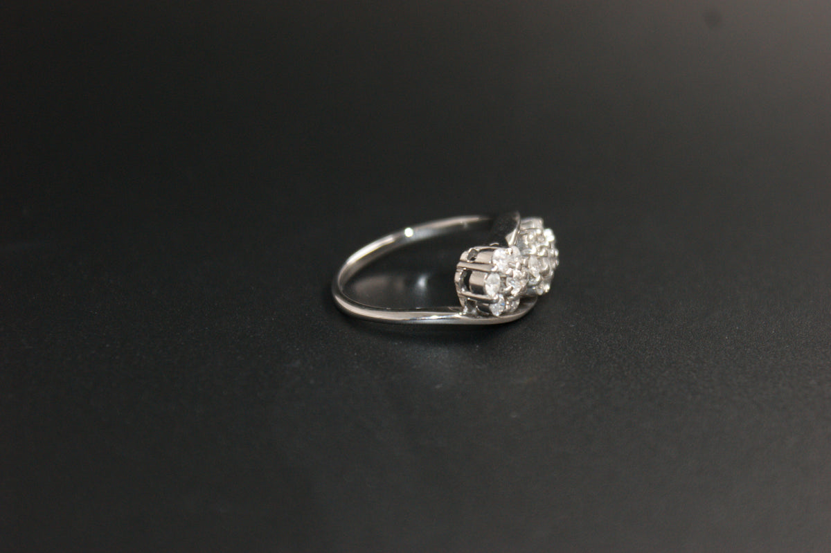 068-18ct White Gold Triple Cluster Diamond Ring