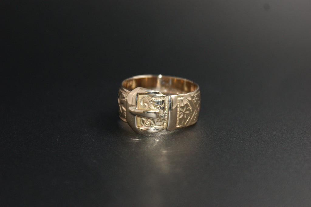 073-9ct Yellow Gold Hand-Engraved Buckle Ring