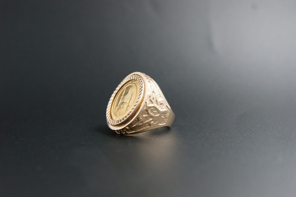 075- 9ct Gold Iranian Azadi Coin Signet Ring