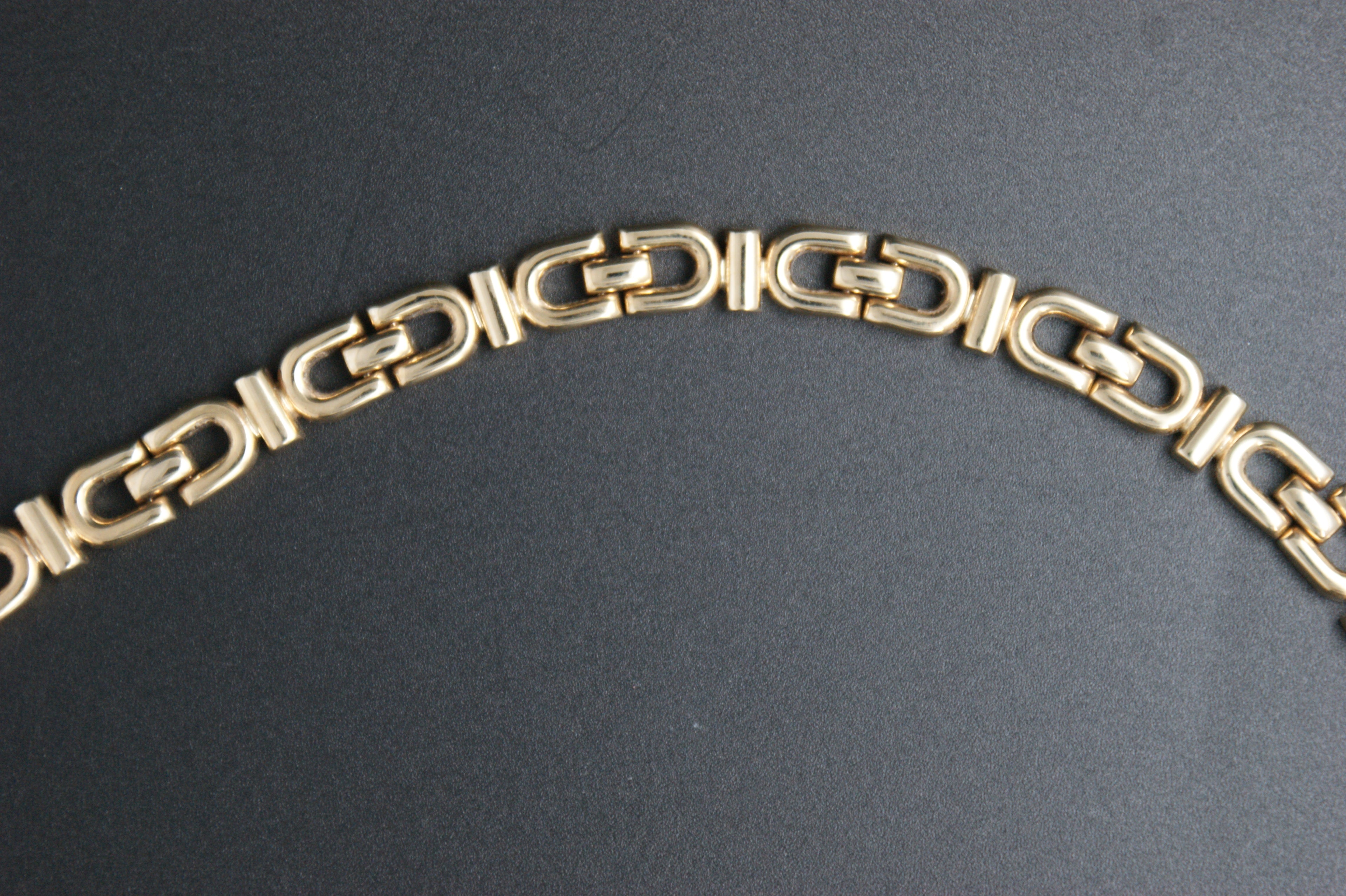 077- 9ct Yellow Gold Greek Key Link Chain
