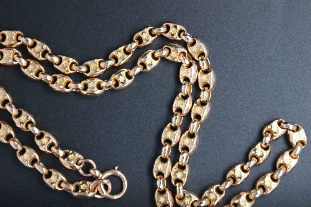 079-9ct Yellow Gold Starburst Engraved Button Link Chain.