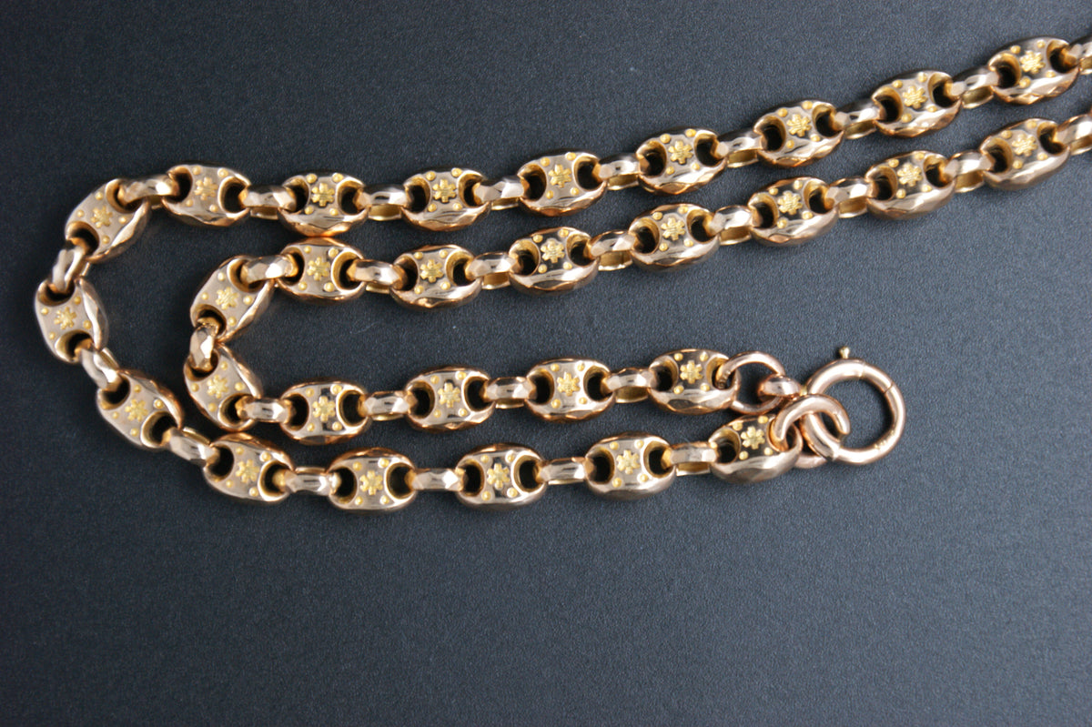 079-9ct Yellow Gold Starburst Engraved Button Link Chain.