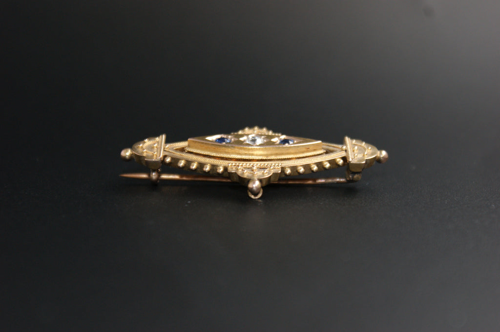 083- 15ct sapphire and diamond Brooch.