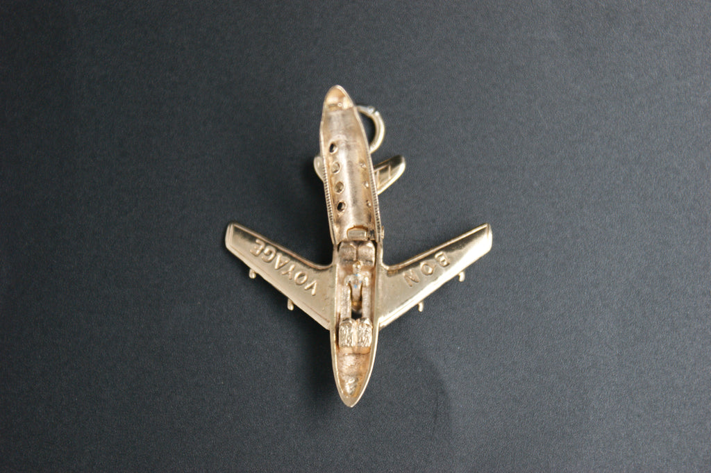 091- 9ct Gold Opening ''Bon Voyage'' Aeroplane Charm