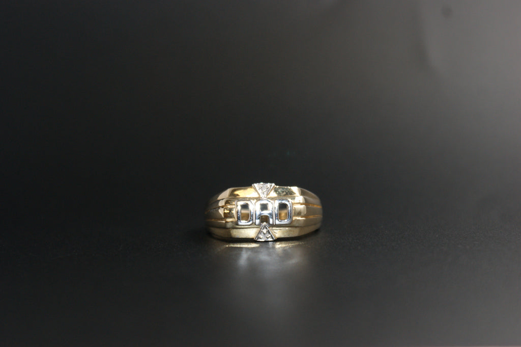 0100- 9ct diamond DAD ring.