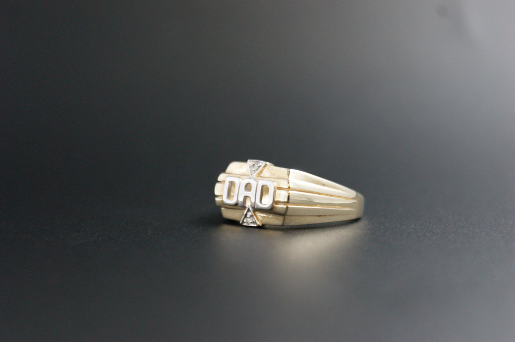 0100- 9ct diamond DAD ring.