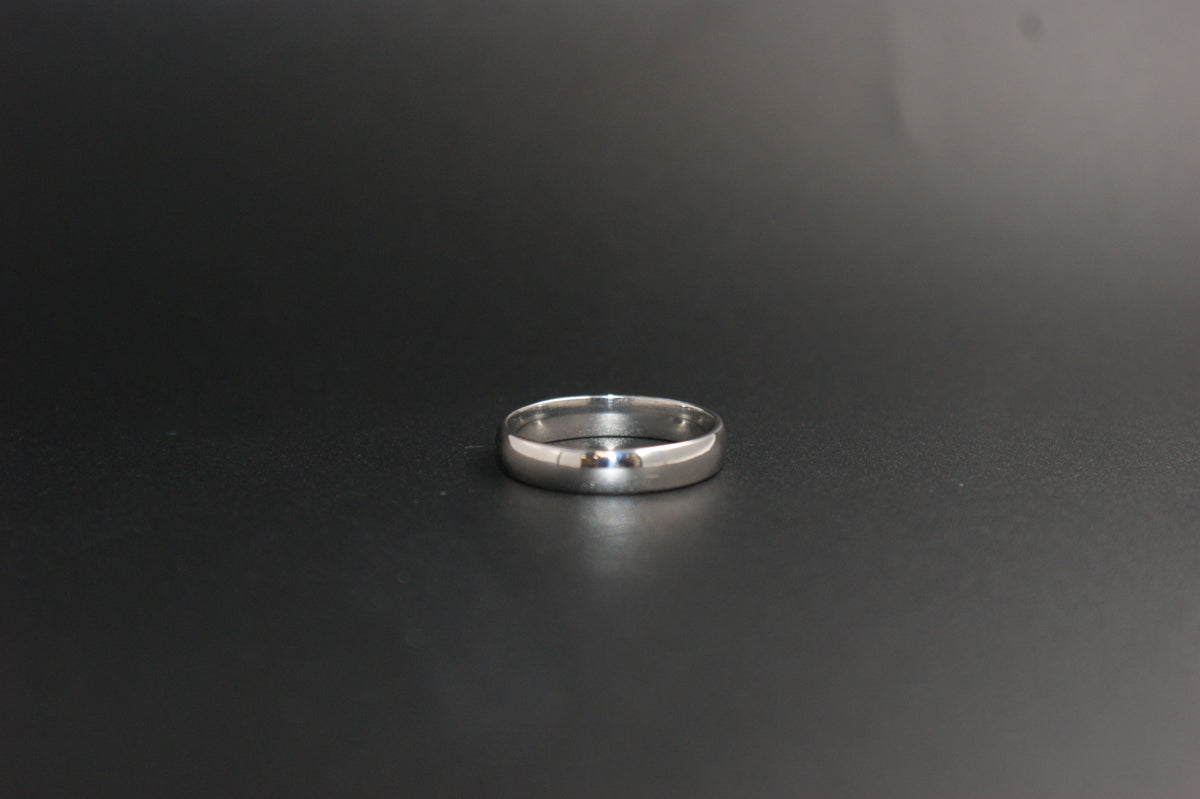 0105- Platinum Plain Court Wedding Band