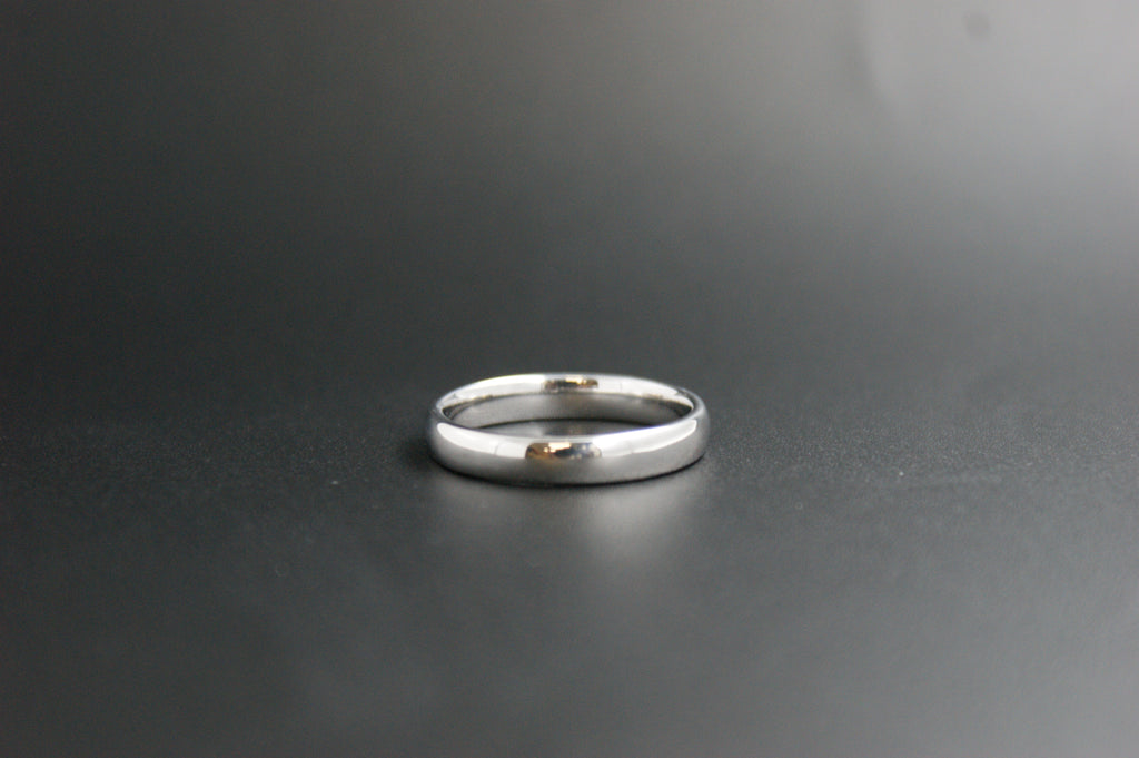 0107- 18ct White Gold Plain Court Wedding Ring