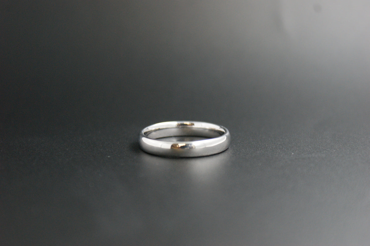 0107- 18ct White Gold Plain Court Wedding Ring