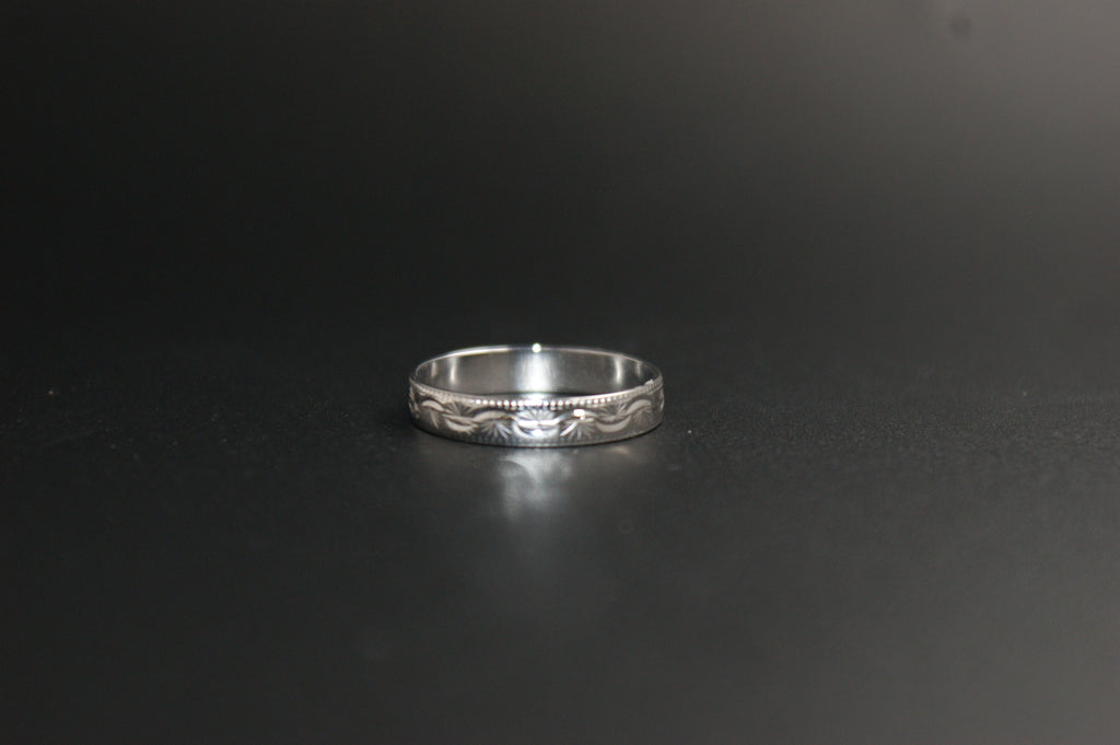 0108- 18ct White Gold Patterned Wedding Ring