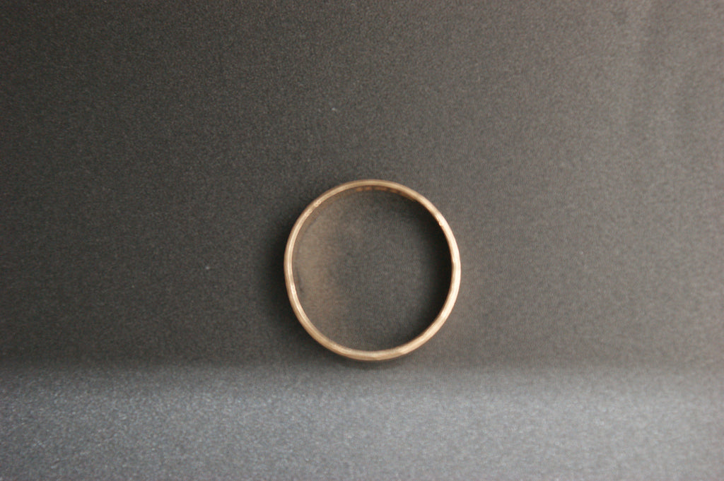 0114-9ct Gold brushed & Polished Patterned Wedding Ring