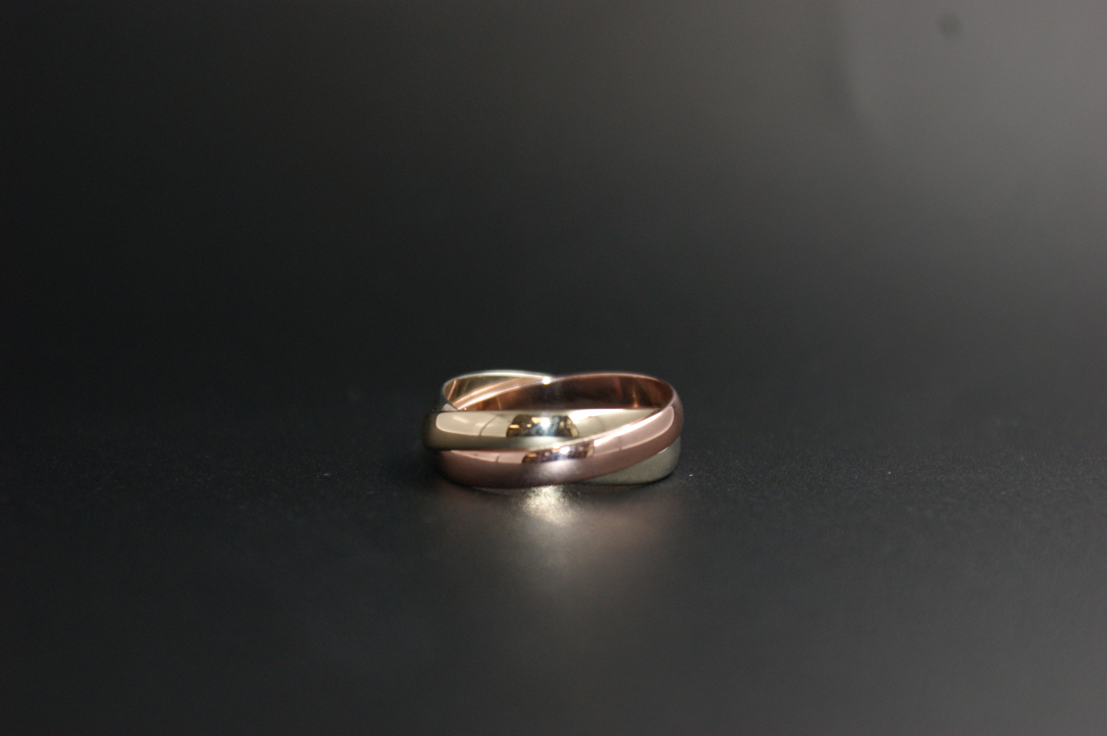 0115-9ct Three-Colour Gold Russian Wedding Ring