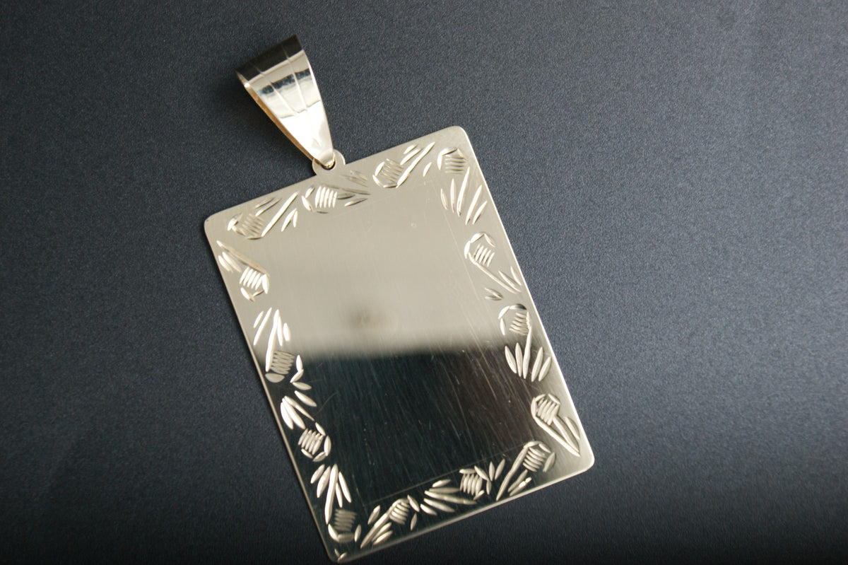 0136-14ct Yellow Gold Rectangular Engraved Ingot Pendant