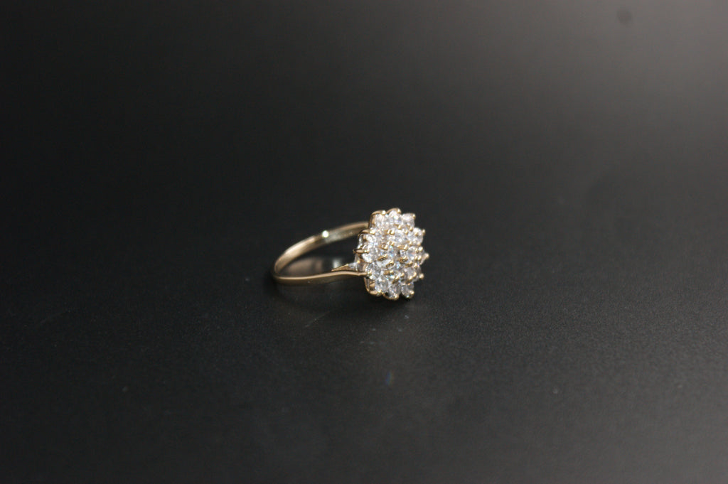 0151-9ct Gold Cubic Zirconia Cluster Ring