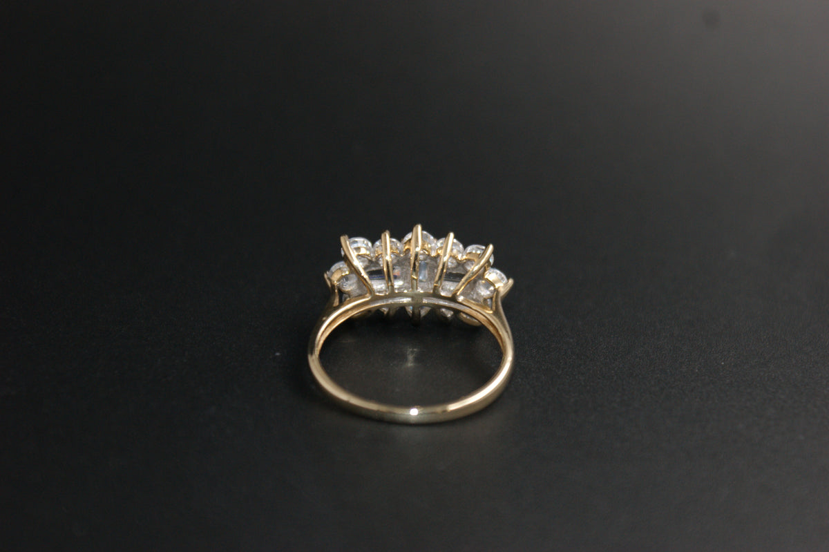 0152-9ct Gold Cubic Zirconia Baguette & Round Cluster Ring