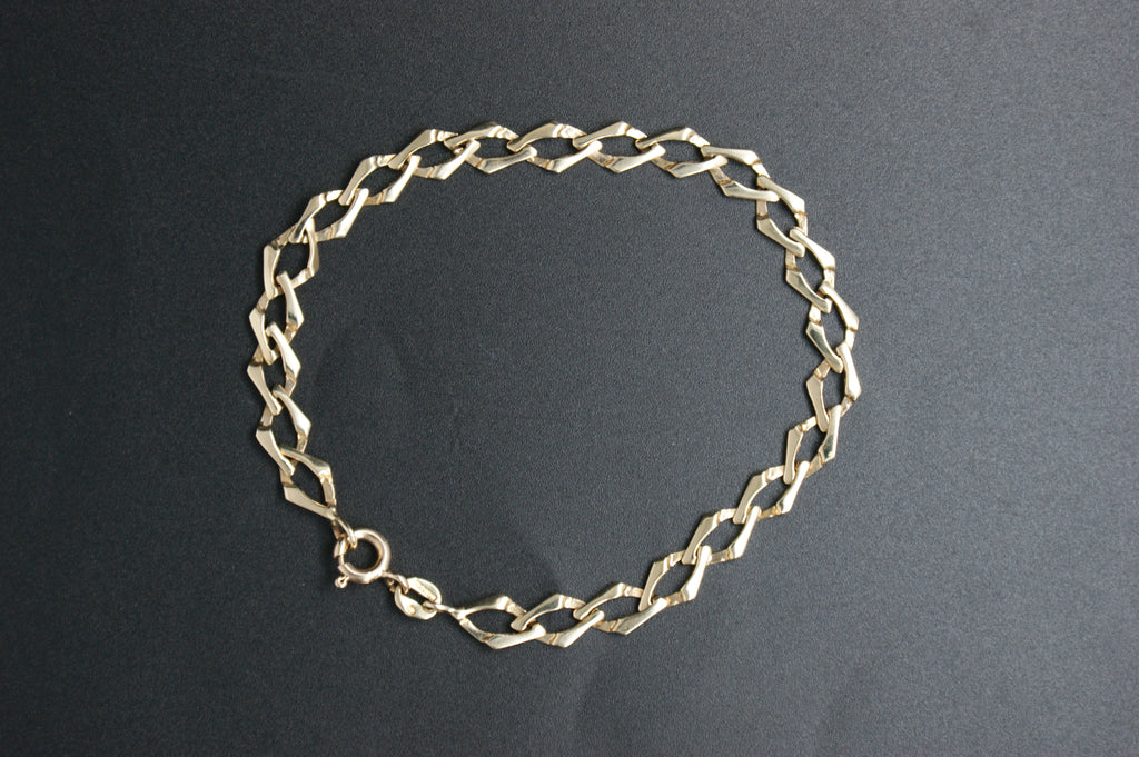 0167-9ct Gold 7.25'' Diamond-Link Curb Bracelet