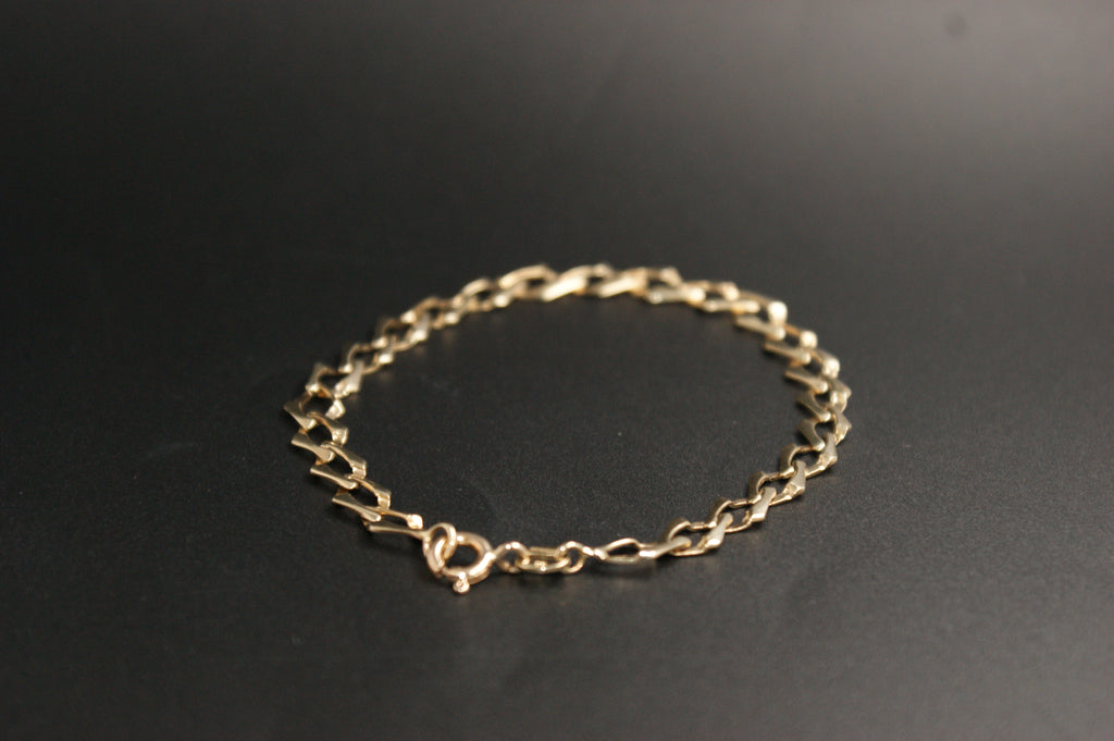 0167-9ct Gold 7.25'' Diamond-Link Curb Bracelet