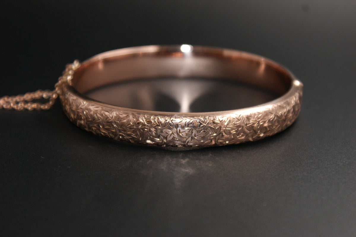 0172- 9ct Rose Gold Floral Bangle