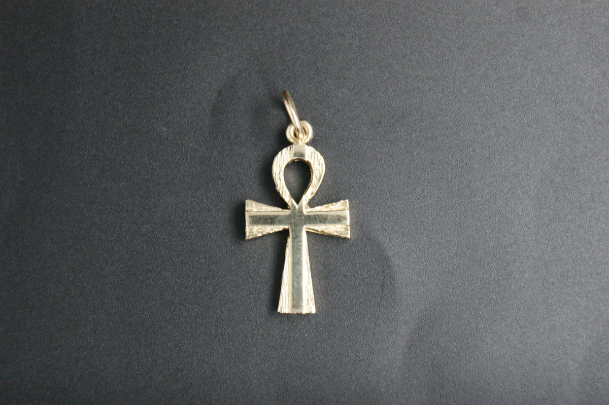 0180-9ct Yellow gold Textured Ankh Cross Pendant