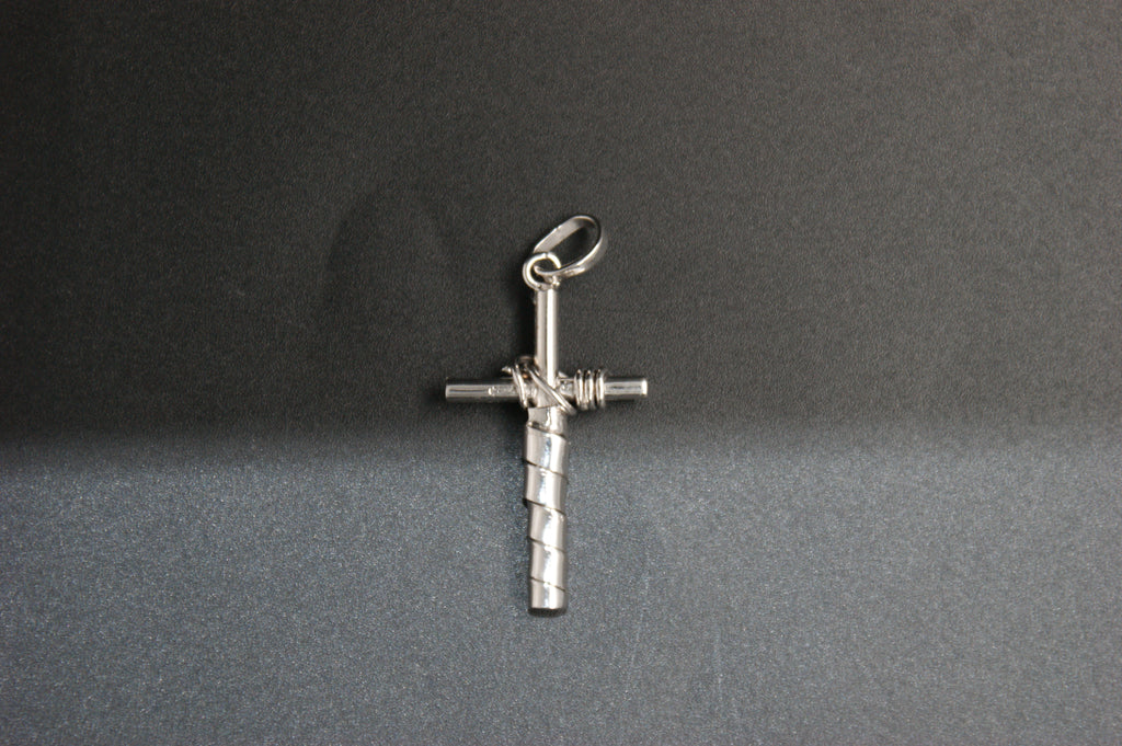 0181-14ct White Gold Wire-Wrapped Cross Pendant
