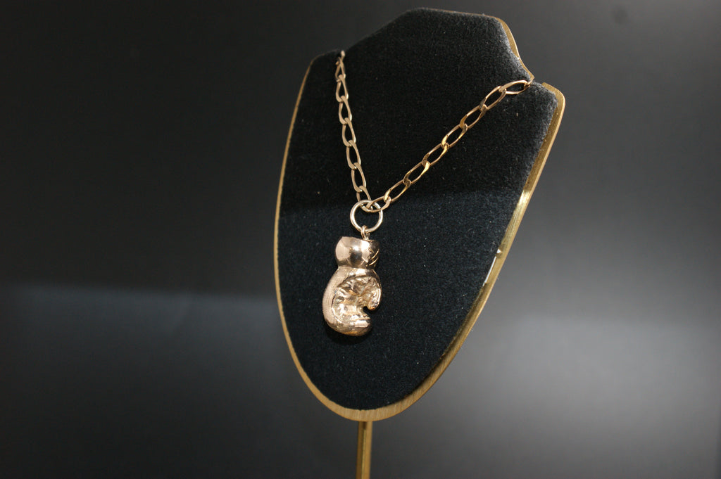 0183-  9ct Gold Boxing Glove Pendant With Curb Chain