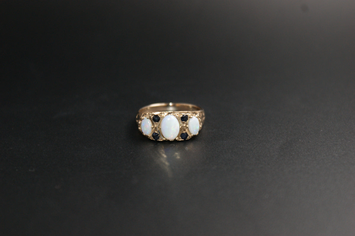 0185-9ct Gold Opal and Sapphire Ring