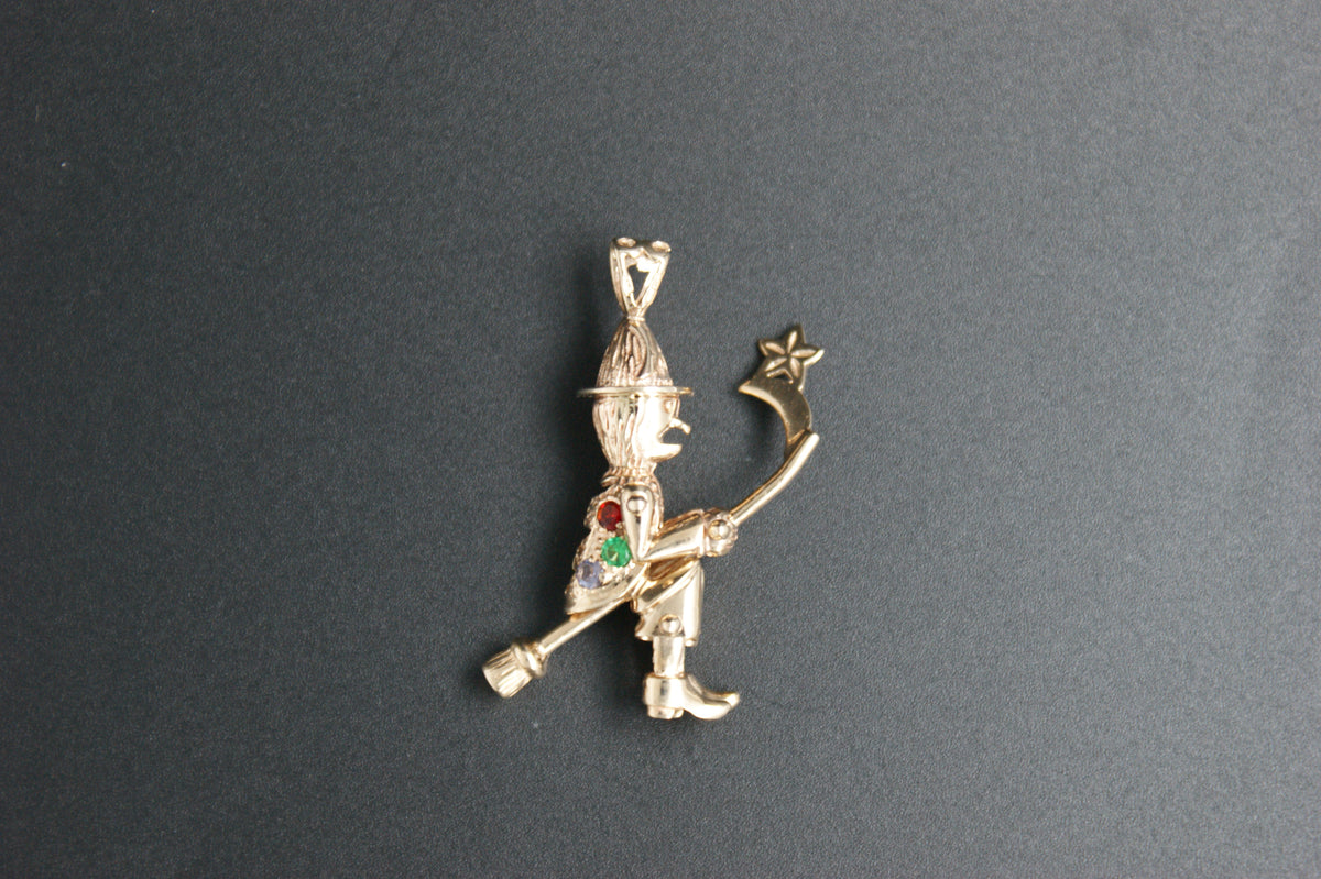 0193- 9ct Gold Witch Pendant